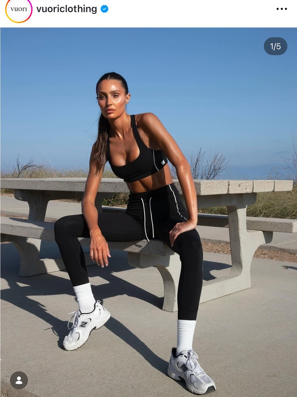Vuori Daily Piped Drawstring leggings + Sports Bra SET Black - Picture 3 of 14